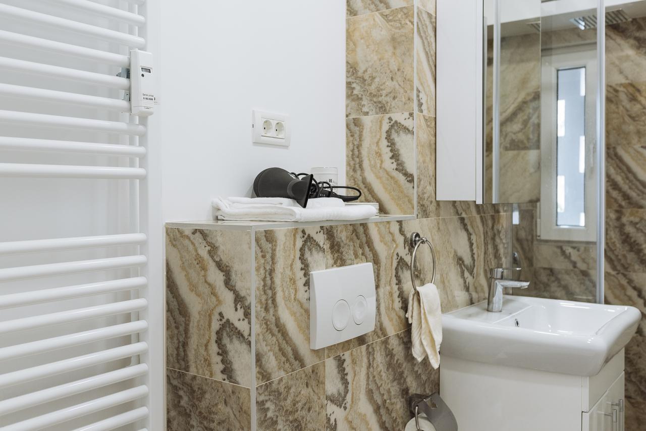 Luxury City Centre Apartment Bucureşti Eksteriør bilde